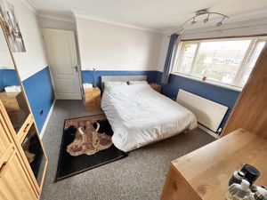 Bedroom- click for photo gallery